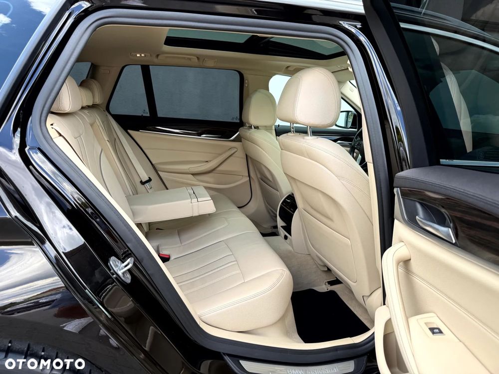 BMW Seria 5 520d xDrive Luxury Line - 25