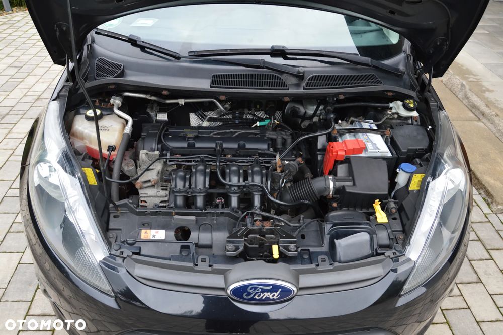 Ford Fiesta 1.25 Ghia - 19