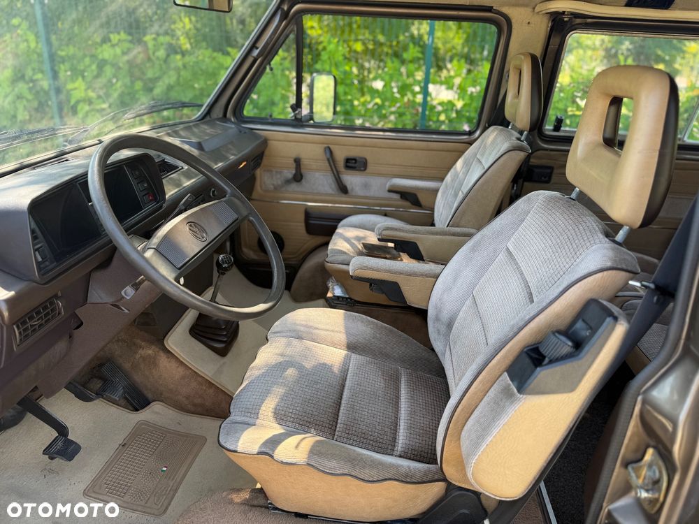 Volkswagen Transporter Caravelle GL 255 592/Z24 - 21