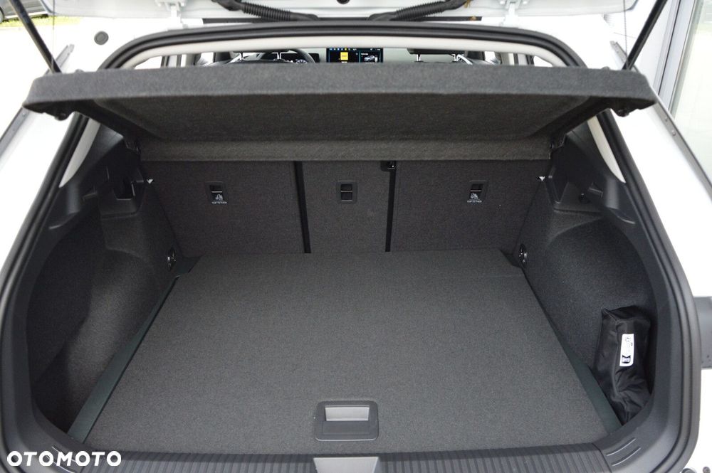 Volkswagen T-Roc 1.5 eTSI Life DSG - 27