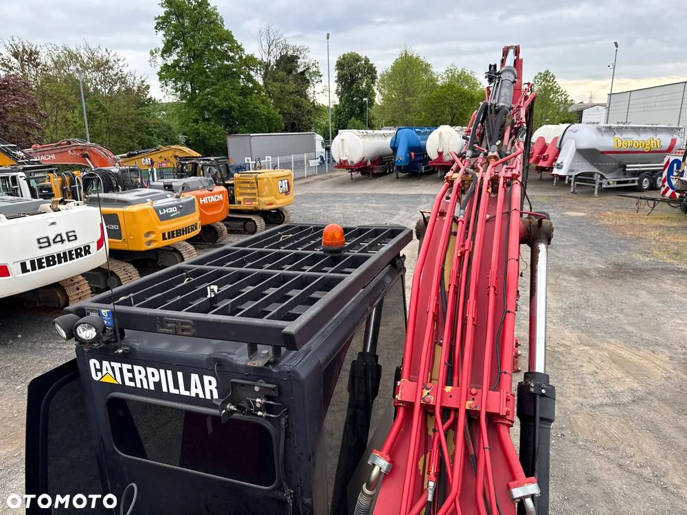 Caterpillar 320E - 22