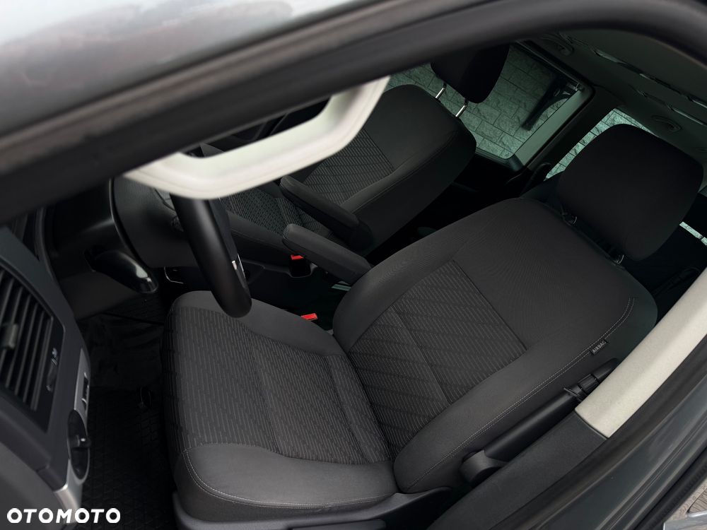 Volkswagen Multivan L1 Business - 21