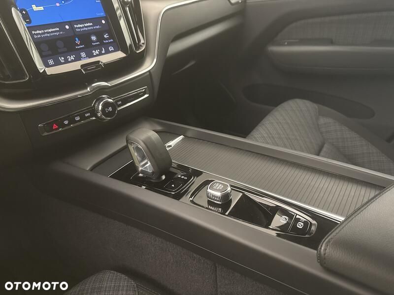 Volvo XC 60 B4 B Core - 16