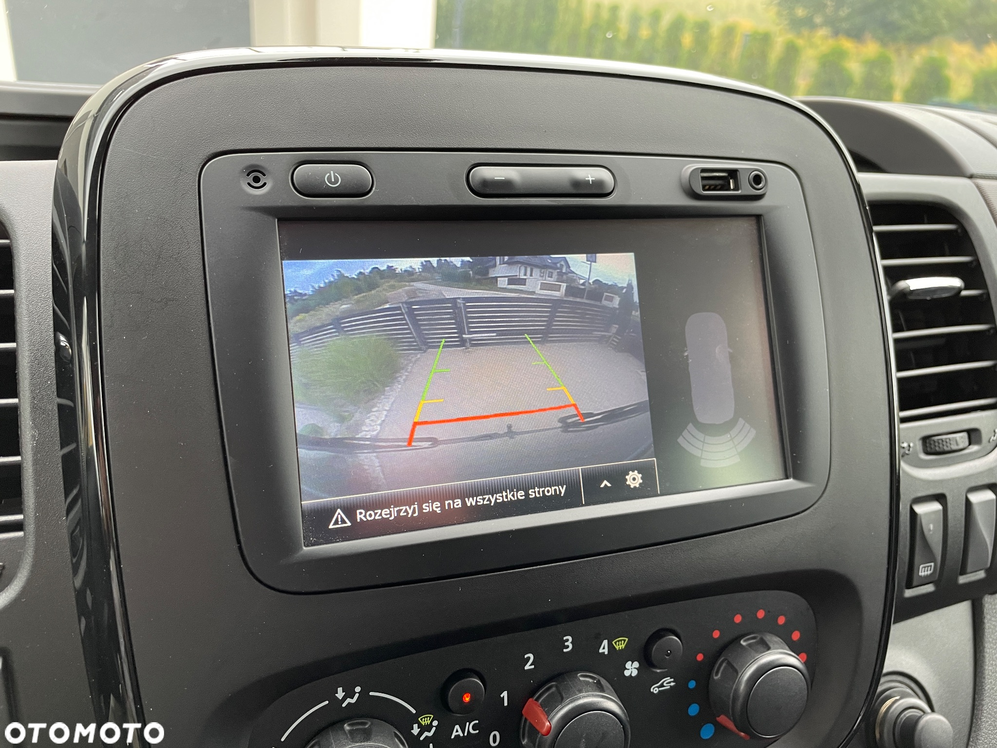 Renault Trafic - 21