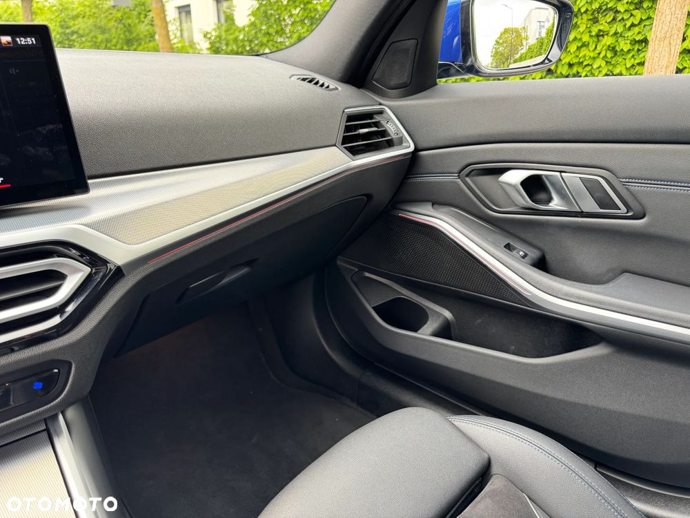 BMW Seria 3 320d xDrive M Sport sport - 28