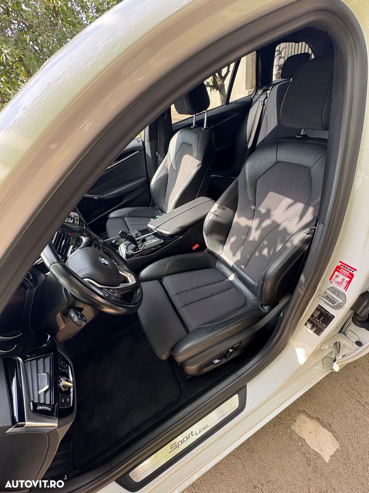 BMW Seria 5 525d Touring Aut. Sport Line - 9