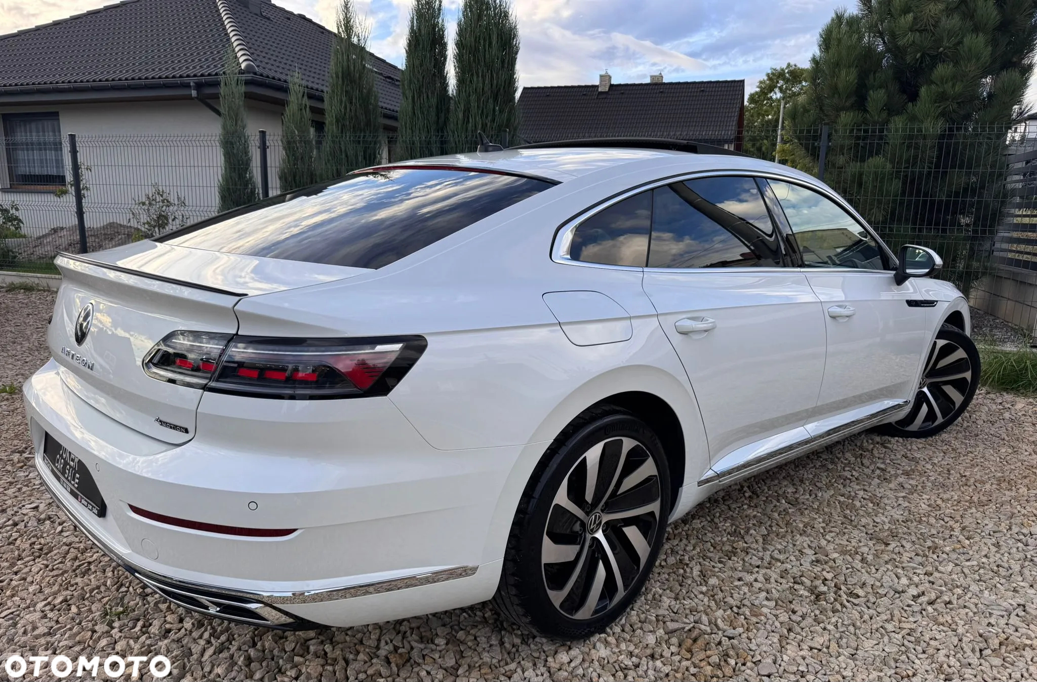 Volkswagen Arteon 2.0 TDI SCR 4Motion DSG R-Line - 4