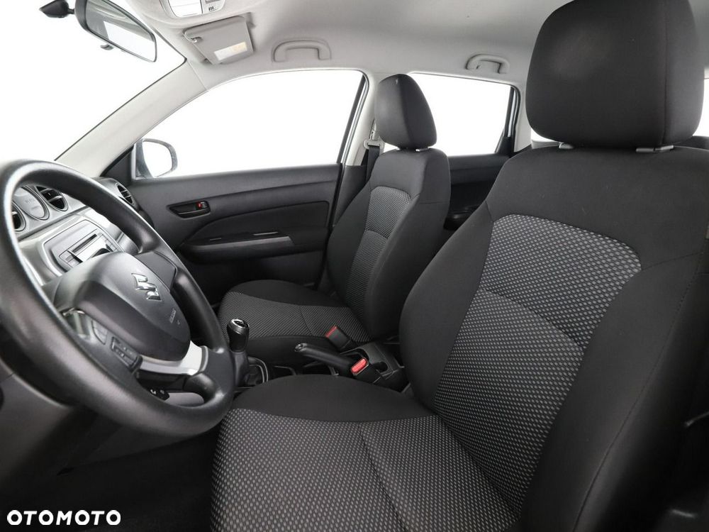Suzuki Vitara 1.6 (4x2) Club - 14