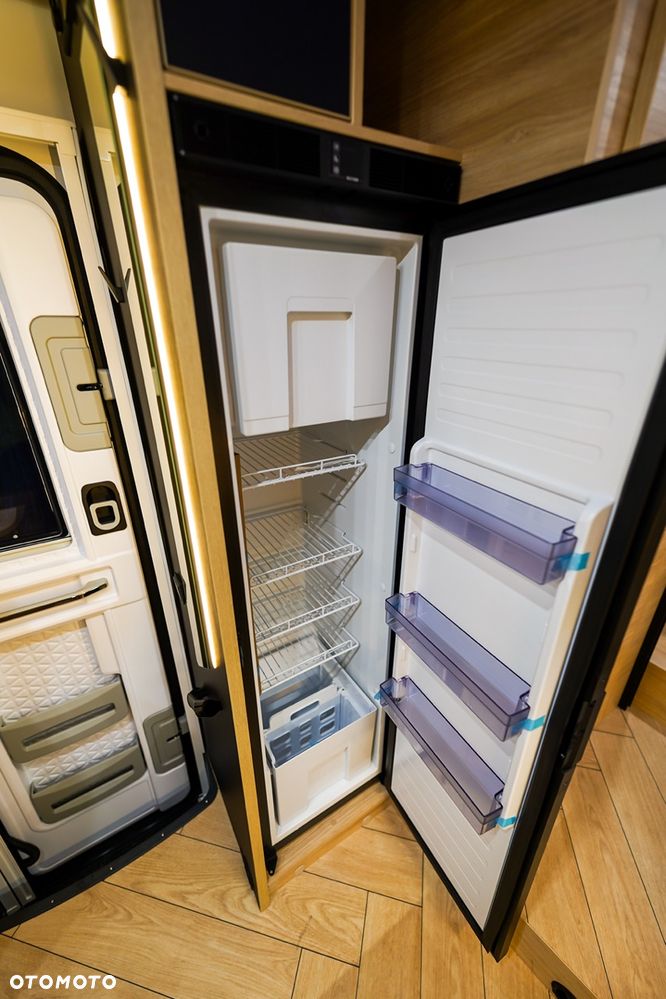Ford Chausson 797 Titanium Line - 21