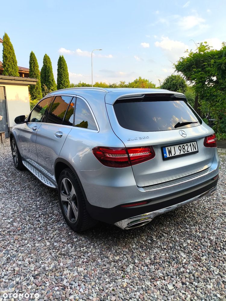 Mercedes-Benz GLC 300 4Matic 9G-TRONIC Exclusive - 5