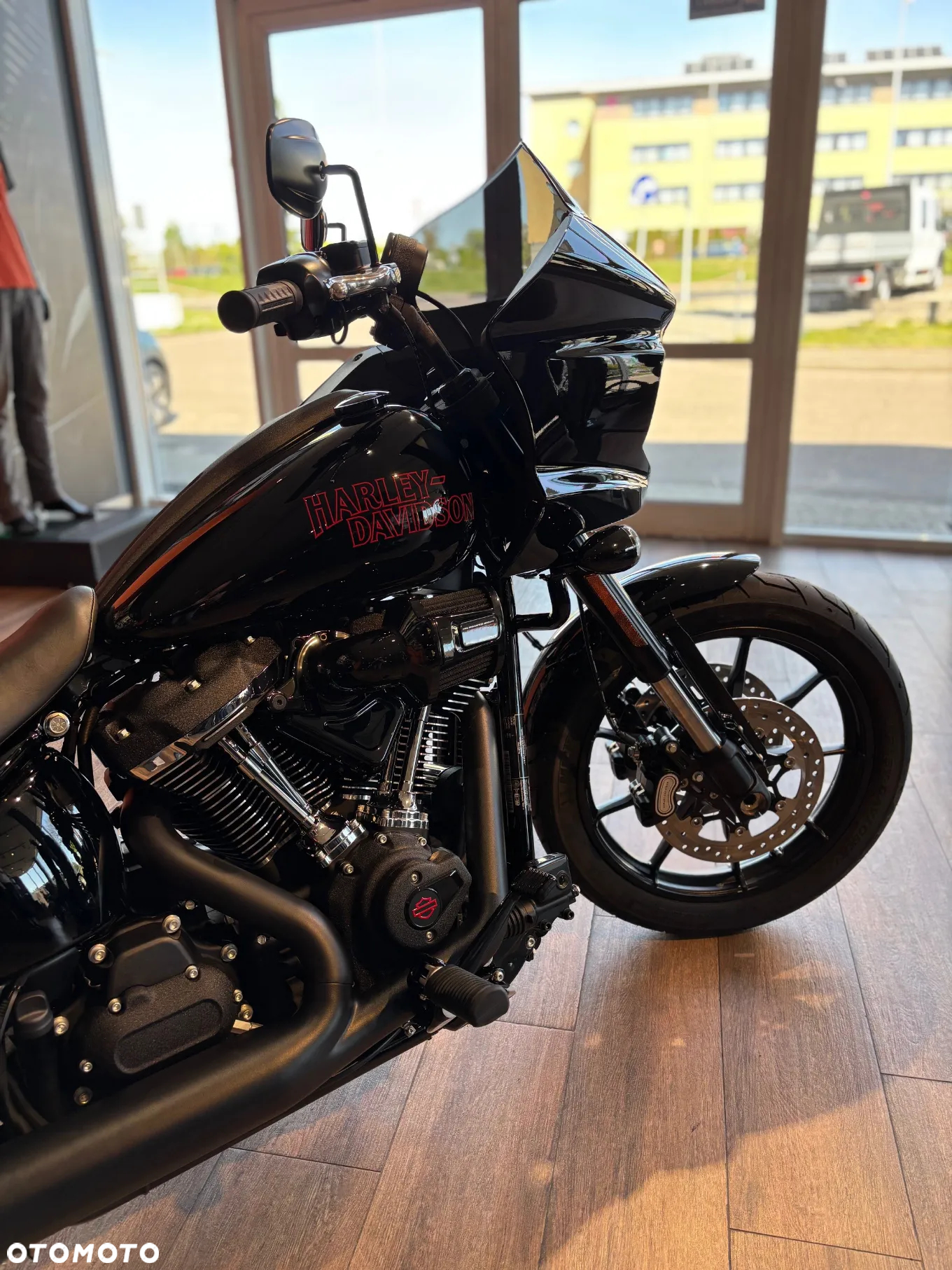 Harley-Davidson Softail Low Rider - 3