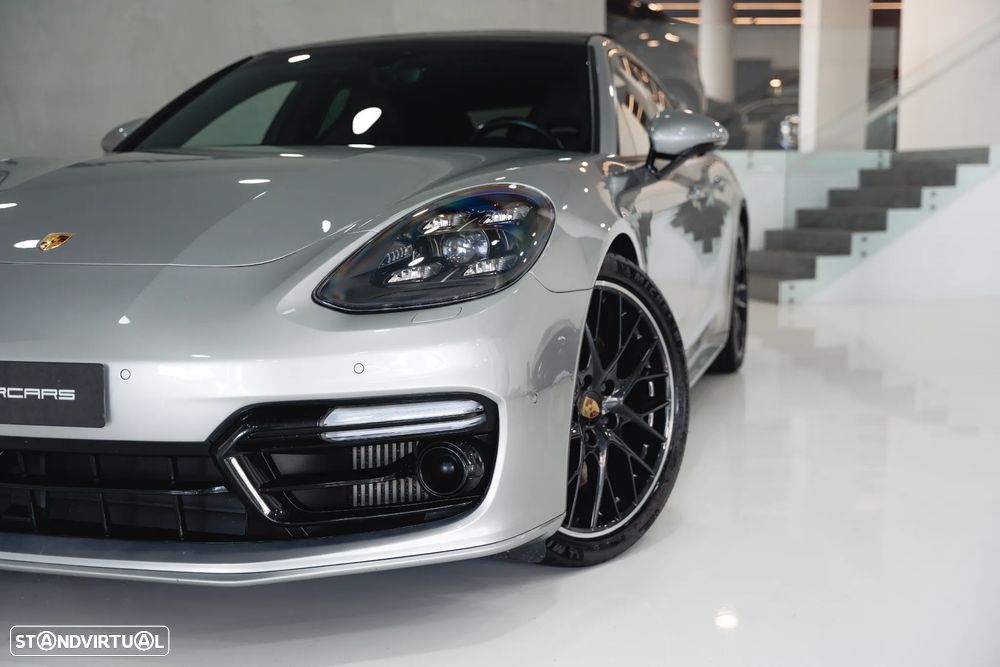 Porsche Panamera Sport Turismo 4 E-Hybrid Edition 10 Anos - 4
