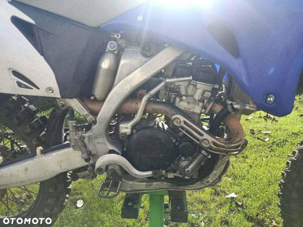 Yamaha YZF - 6