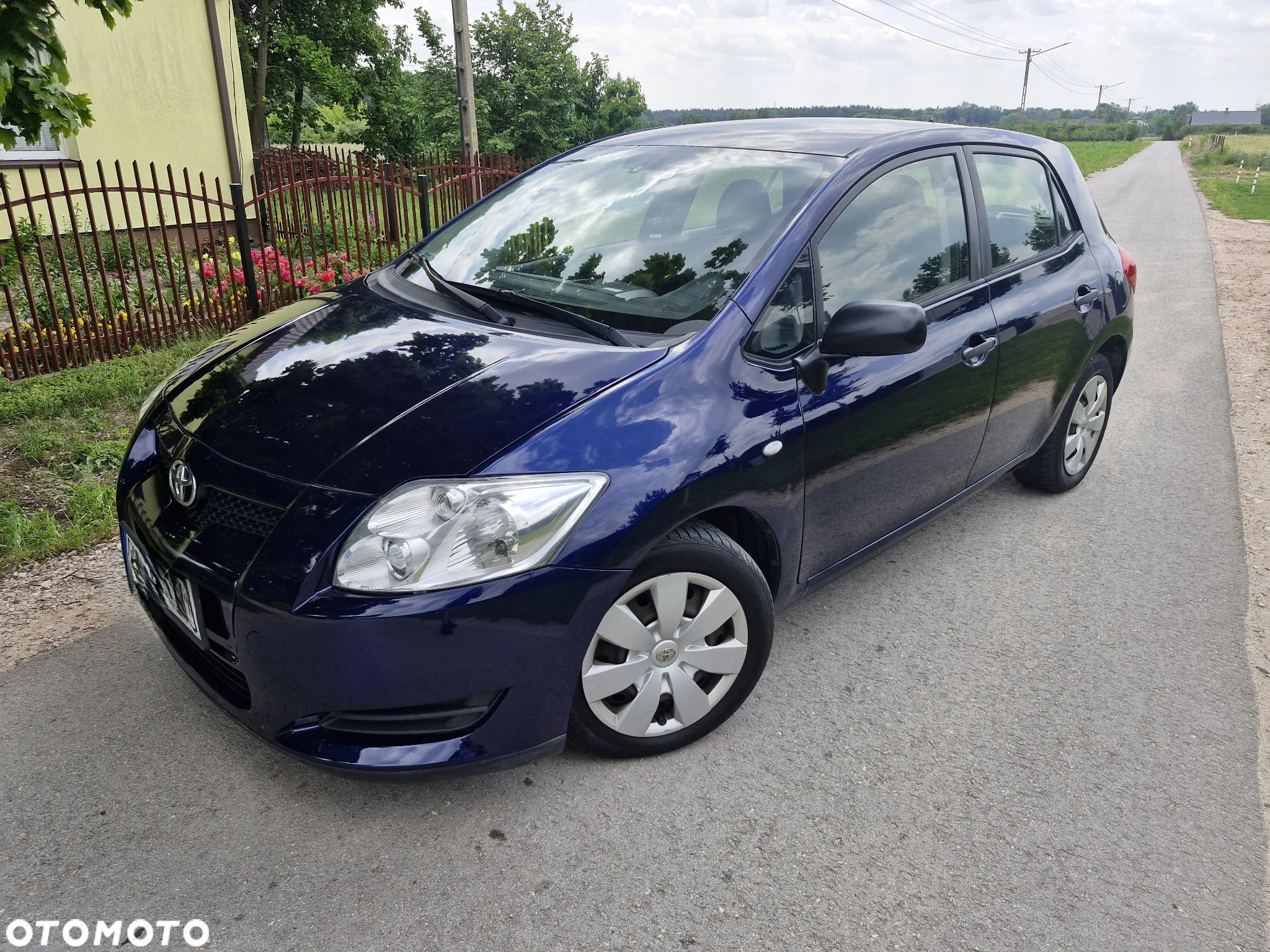 Toyota Auris 1.4 VVT-i - 2