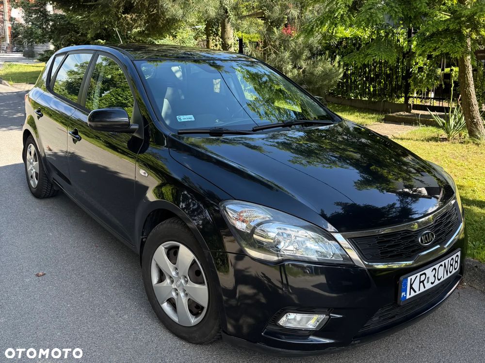 Kia Ceed 1.4 Comfort + - 1