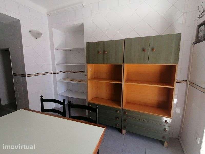 Arrendo T0 no centro de Beja - Grande imagem: 2/7