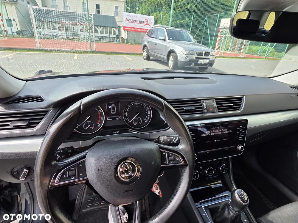 Skoda Superb 1.5 TSI ACT Ambition - 4