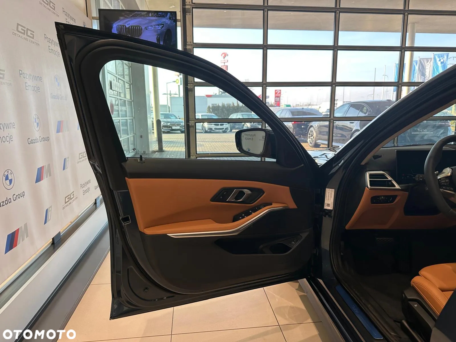BMW Seria 3 318i M Sport - 15