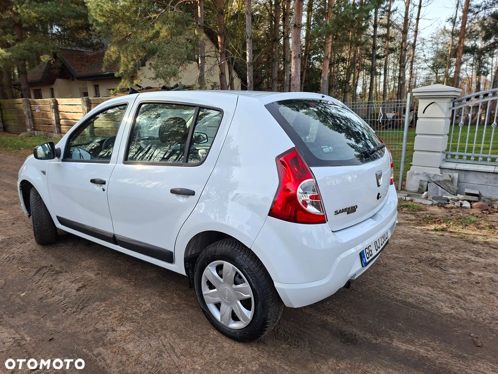 Dacia Sandero ver-celebration - 2