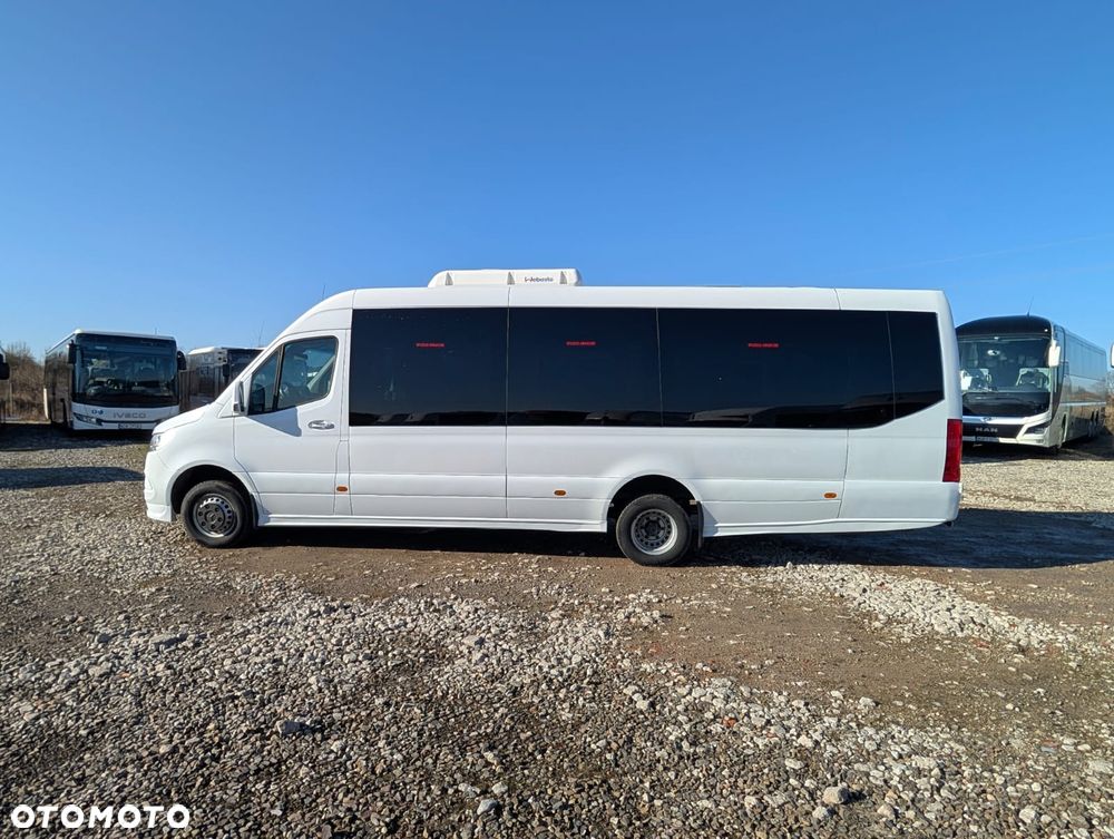 Mercedes-Benz Sprinter 519 - 11