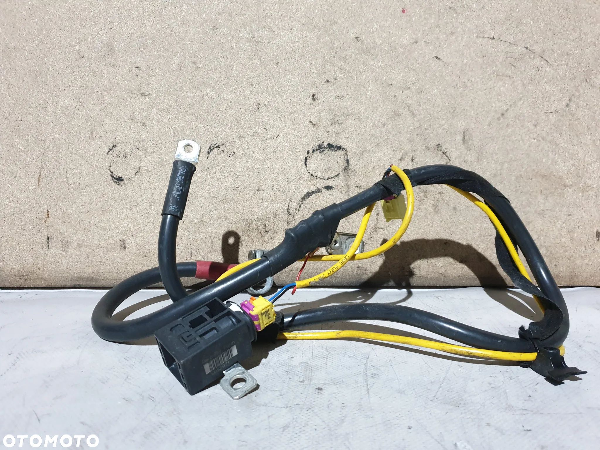 Audi Bezpiecznik Pirotechniczny Klema Plusowa 4F0915519 - 1