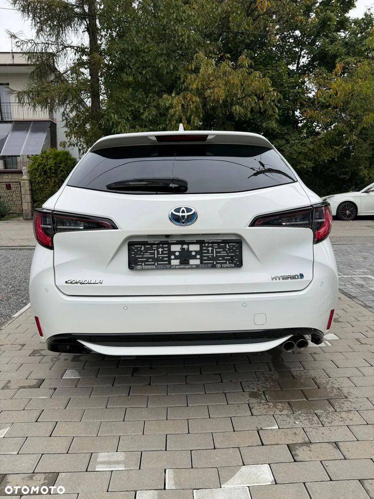 Toyota Corolla - 5