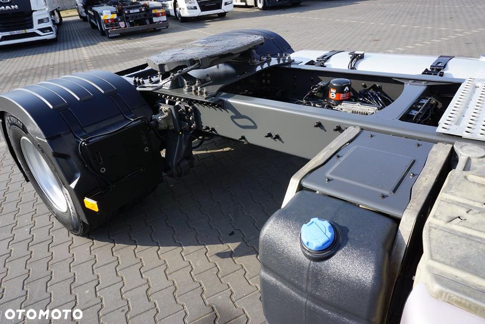 Renault T 460 / ACC / EURO 6 / SLEEPER CAB / RETARDER - 37