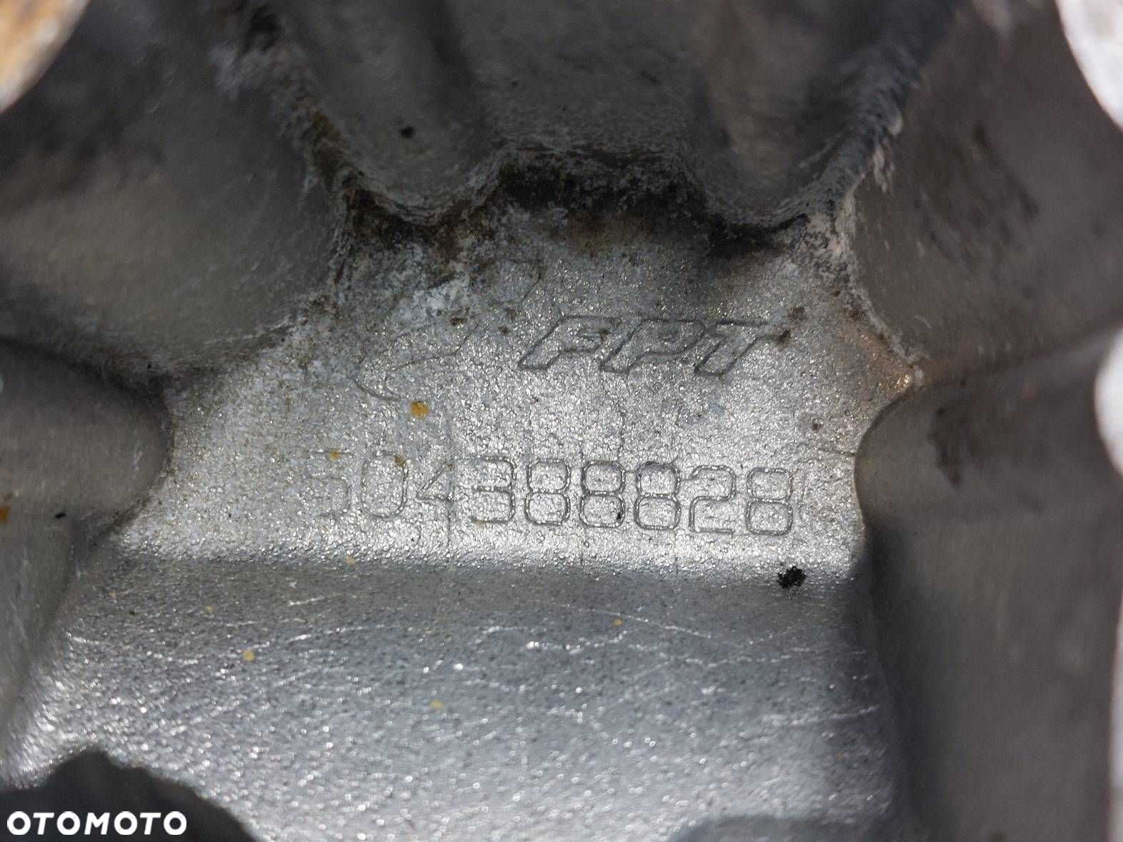 ŁAPA MOCOWANIE KOMPRESORA IVECO DAILY IV LIFT VI 3.0 D 504388828 - 3