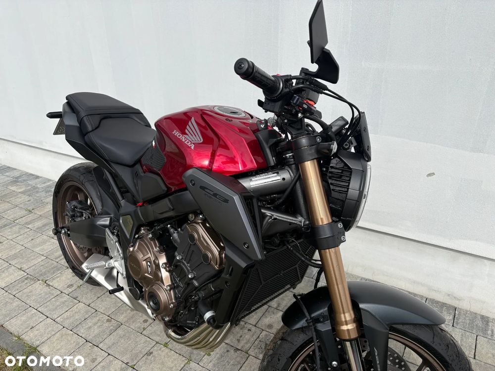 Honda CB - 10
