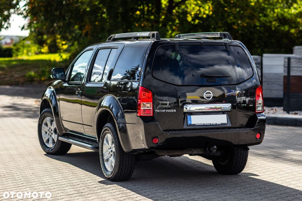 Nissan Pathfinder 2.5 DCi Elegance - 15