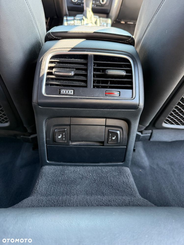 Audi A4 Avant 2.0 TDI DPF quattro S tronic S line Sportpaket - 16