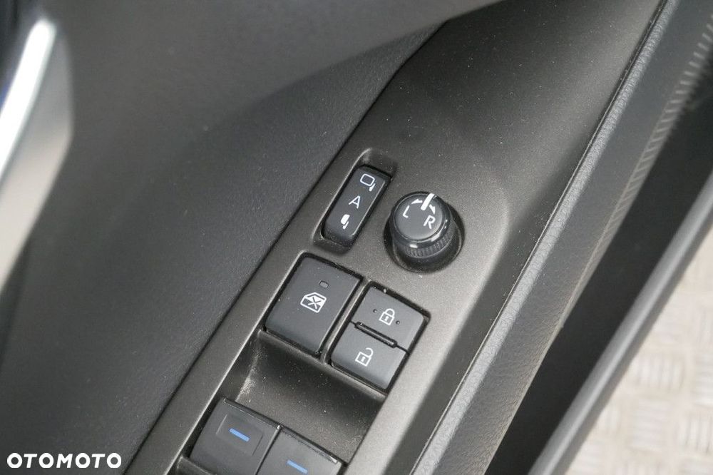 Toyota Camry 2.5 Hybrid Comfort CVT - 28