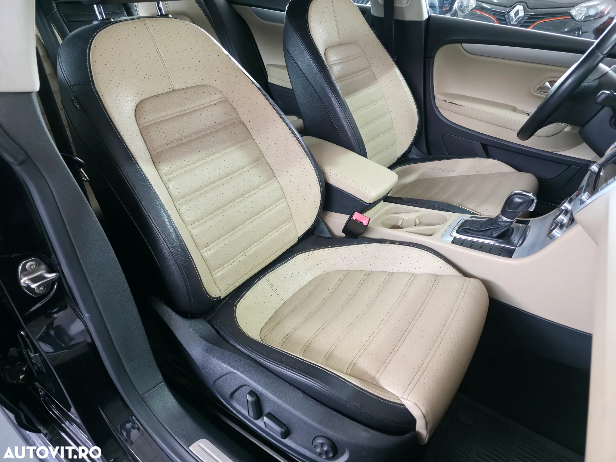 Volkswagen Passat CC 2.0 TSI DSG - 11