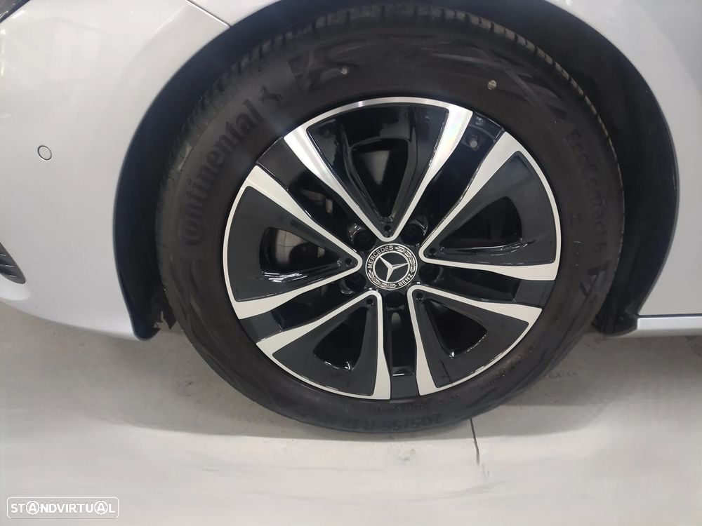 Mercedes-Benz CLA 180 d Shooting Brake Style Aut. - 4