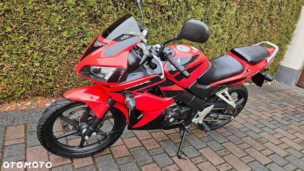 Honda CBR - 3