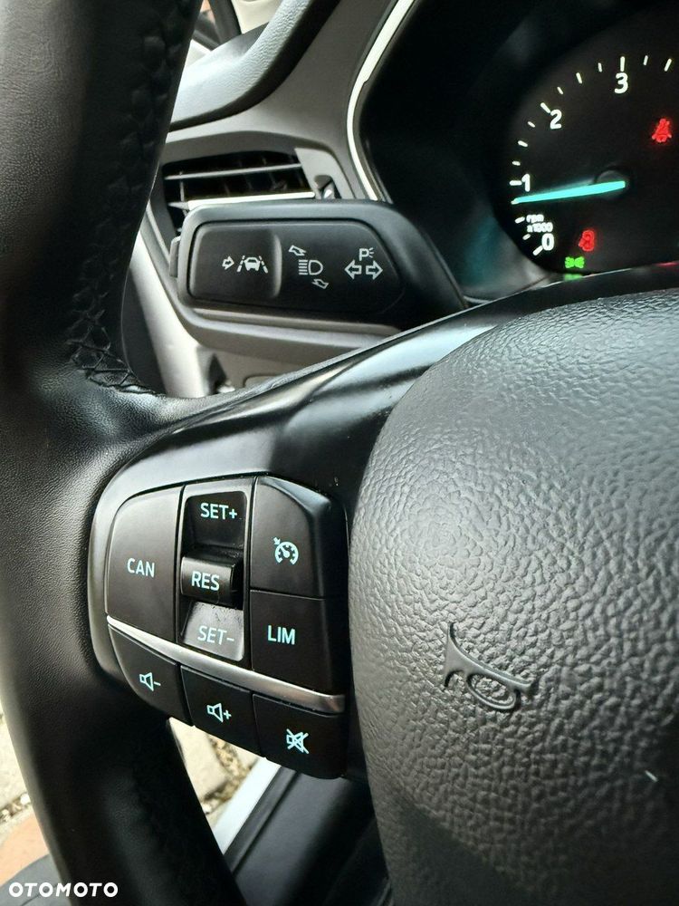 Ford Focus - 34