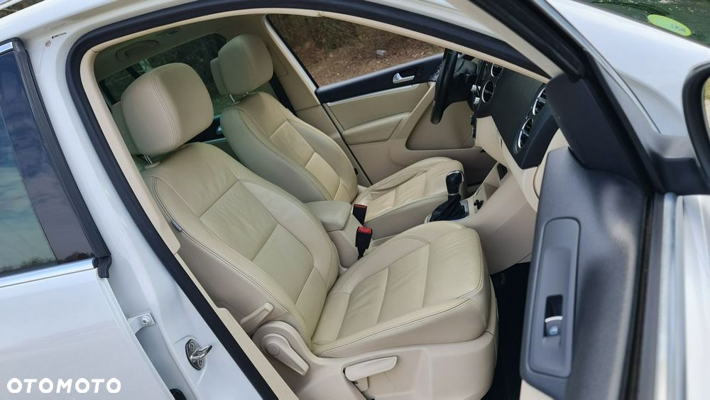 Volkswagen Tiguan 2.0 TDI DPF 4Motion BlueMotion Technology DSG Exclusive - 8