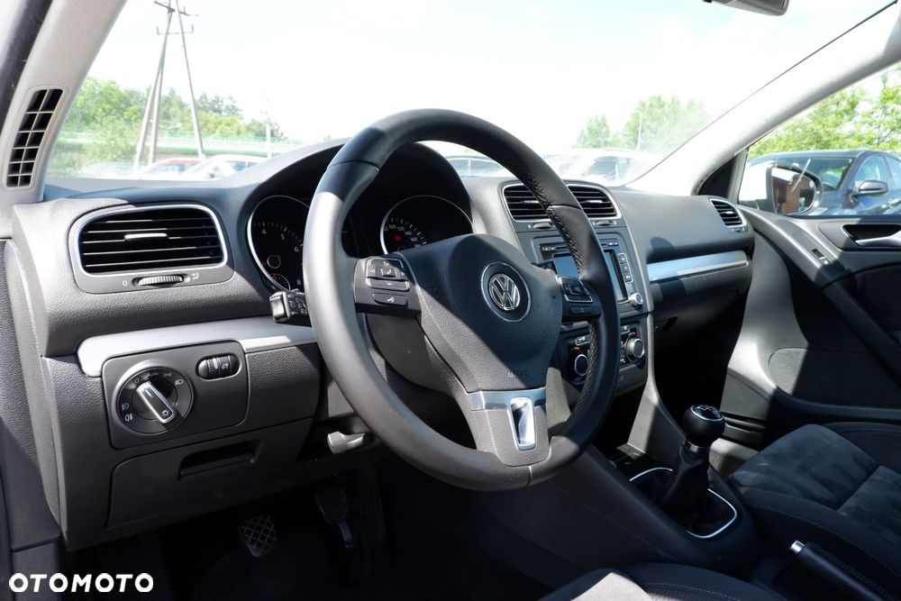 Volkswagen Golf 1.4 TSI Highline - 26