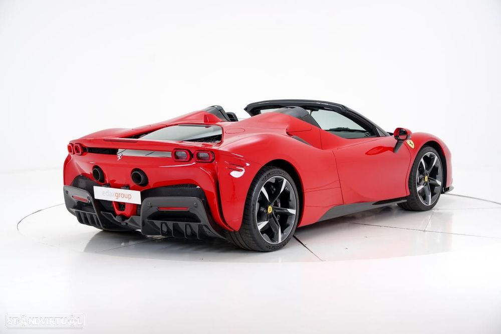 Ferrari SF90 Spider — fotografia 4