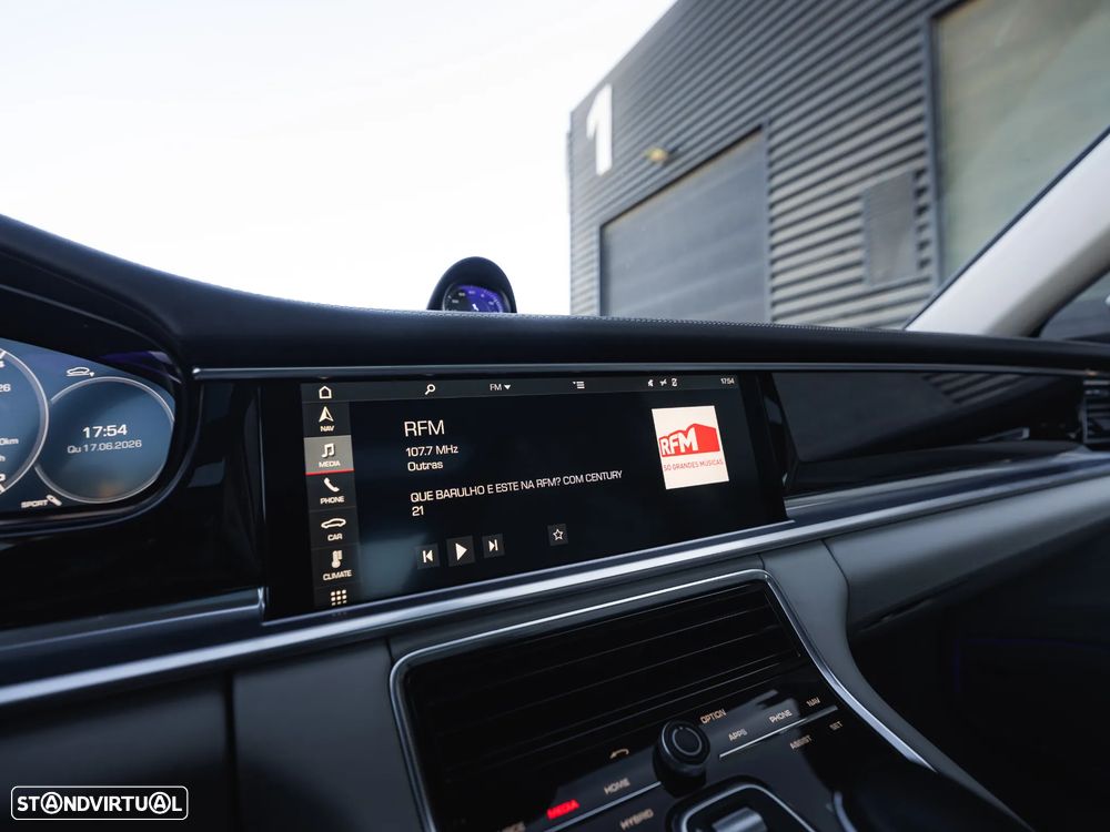 Porsche Panamera 4 E-Hybrid - 19