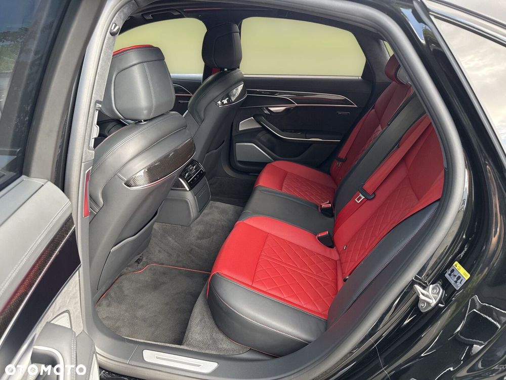 Audi S8 - 22