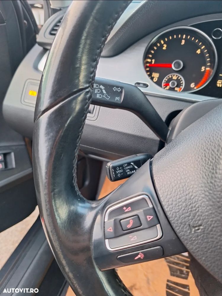 Volkswagen Passat 2.0 TDI DSG BlueMotion Technology Highline - 23