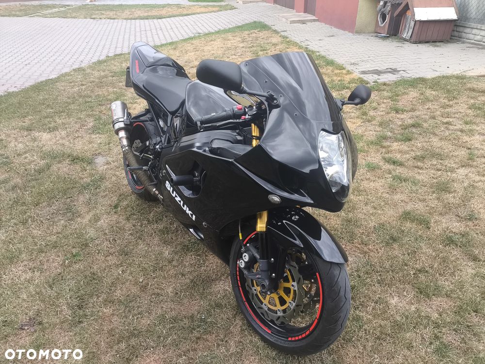 Suzuki GSX-R - 1
