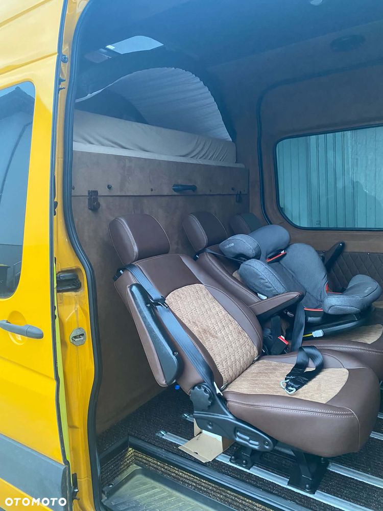 Mercedes-Benz Sprinter - 5
