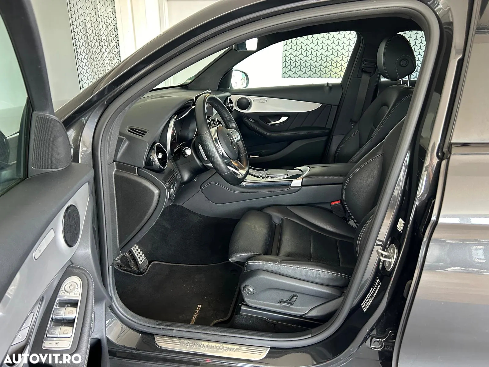 Mercedes-Benz GLC Coupe 220 d 4Matic 9G-TRONIC AMG Line - 11