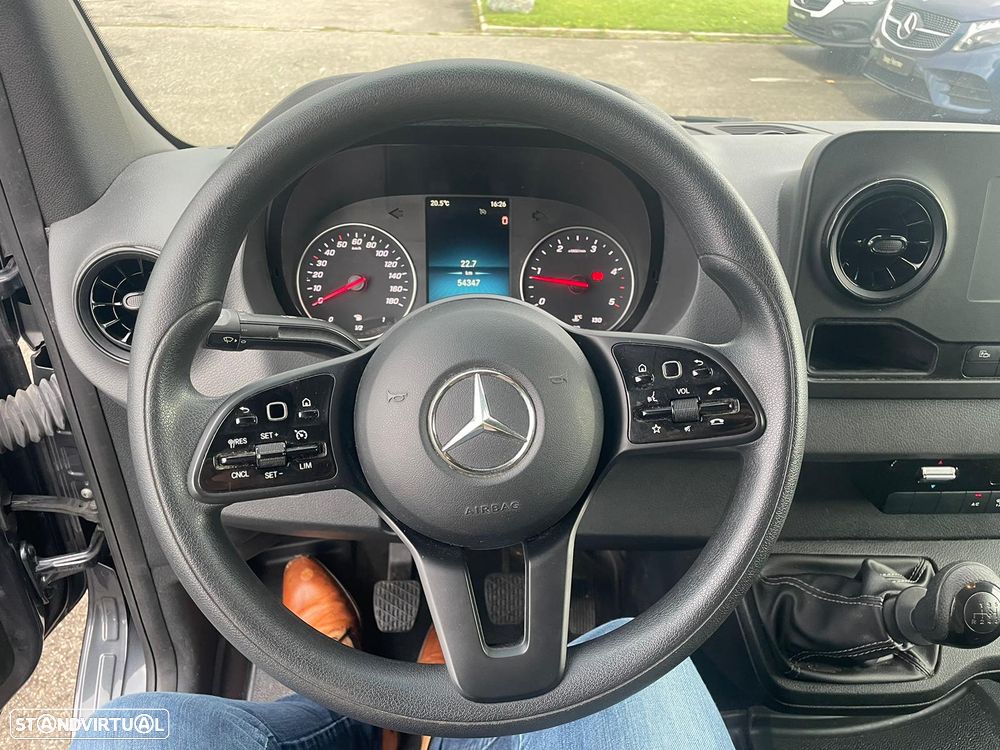 Mercedes-Benz Sprinter - 27
