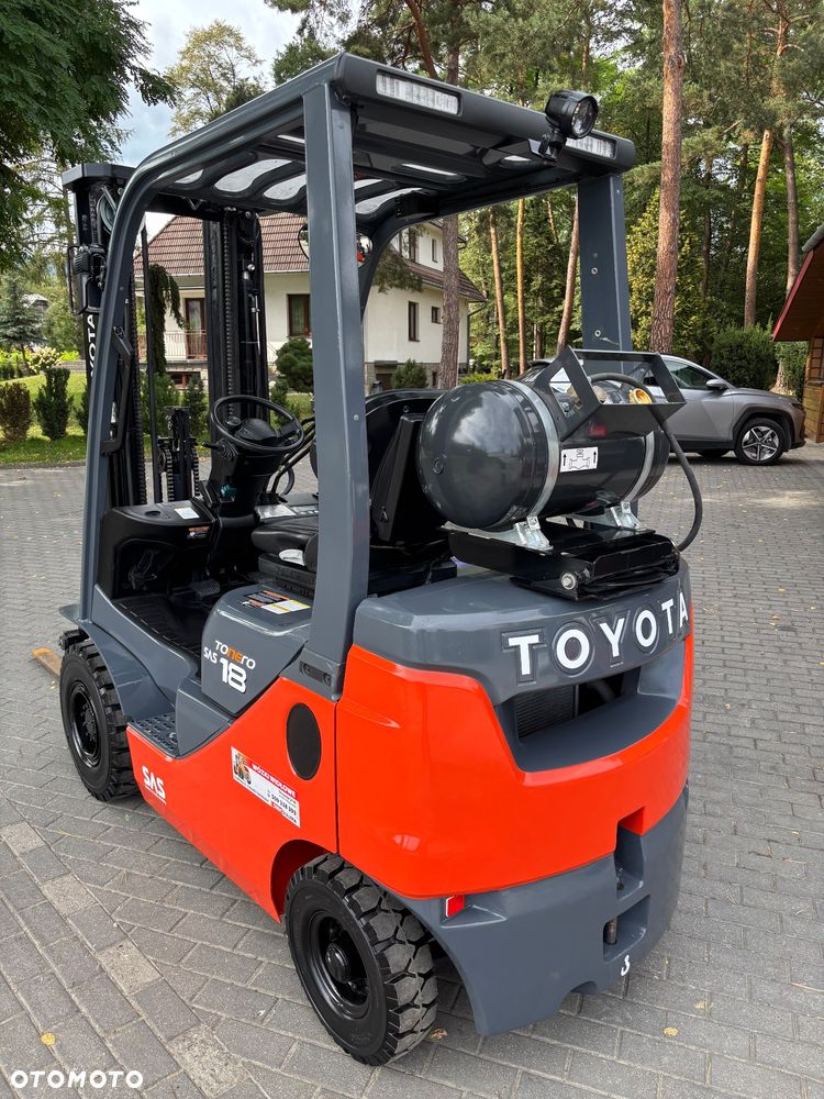 Toyota wózek widłowy 8FGF18 JAK NOWY! 3038h! LPG 63 800 netto - 8