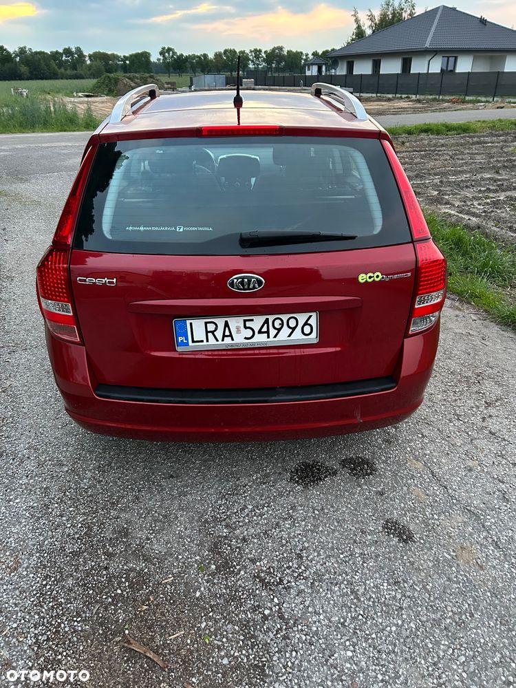 Kia Ceed - 7