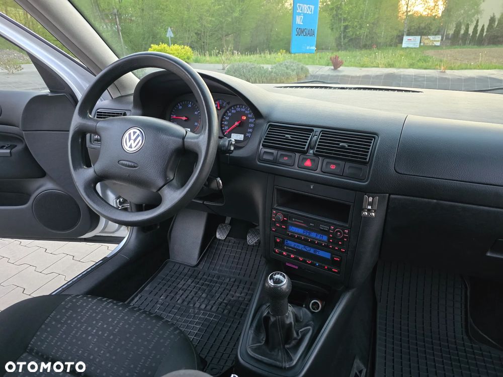 Volkswagen Golf 1.9 TDI Trendline - 17