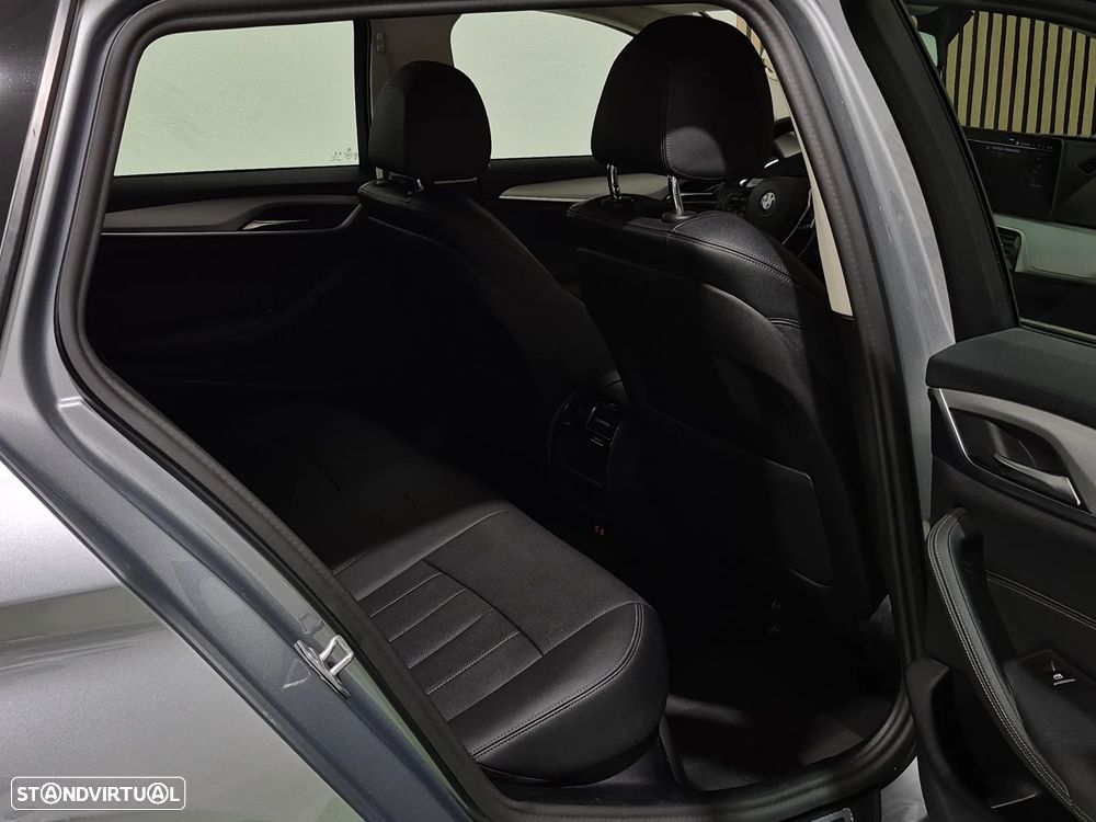 BMW 520 d Auto - 22